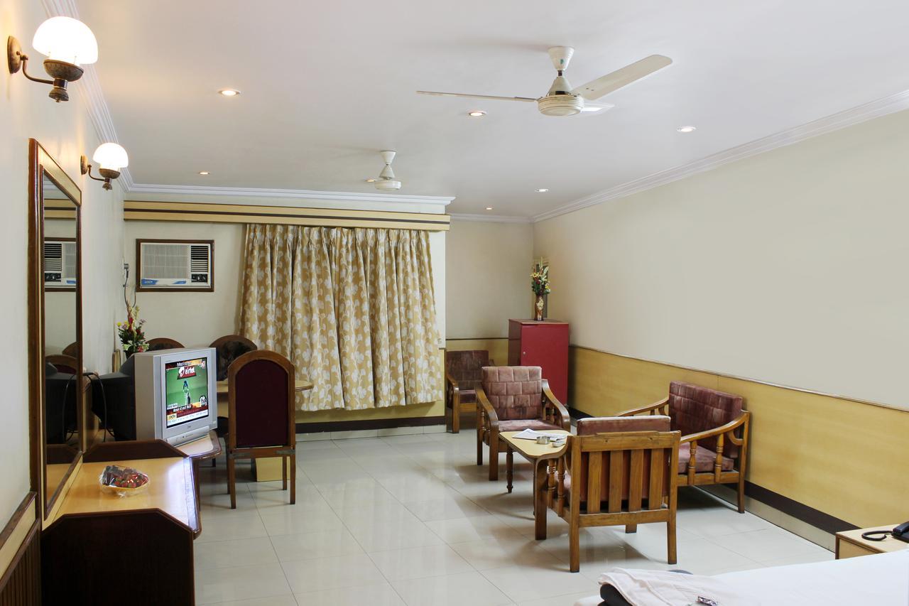 Hotel Kohinoor Plaza Aurangábád Pokoj fotografie